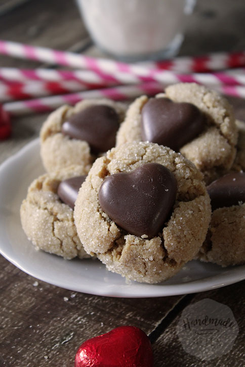 Pindakaas koekjes met chocolade hart | HandmadeHelen