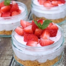 Aardbeien cheesecake glaasjes
